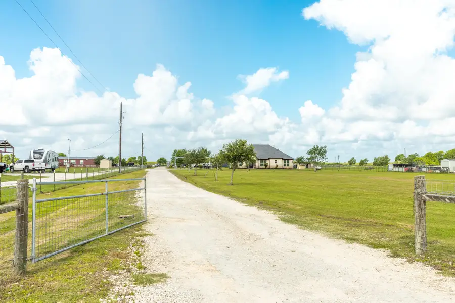 2180 County Road 212, Angleton, TX 77515 - #3