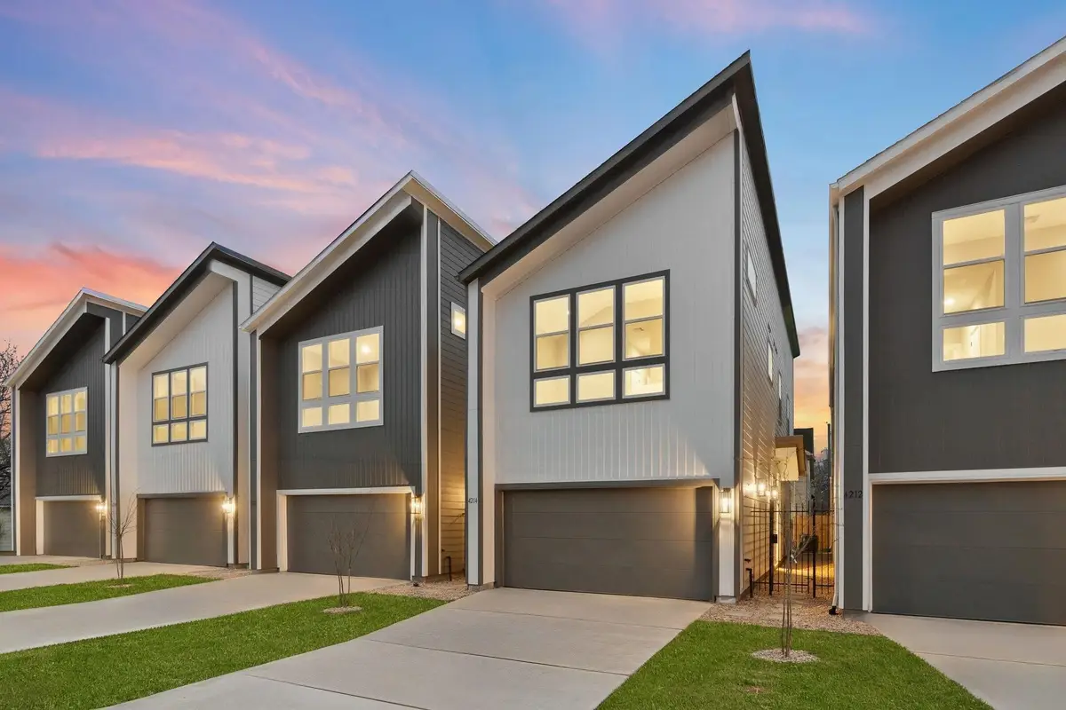 4210 Mckinley Street, Houston, TX 77051 - #1