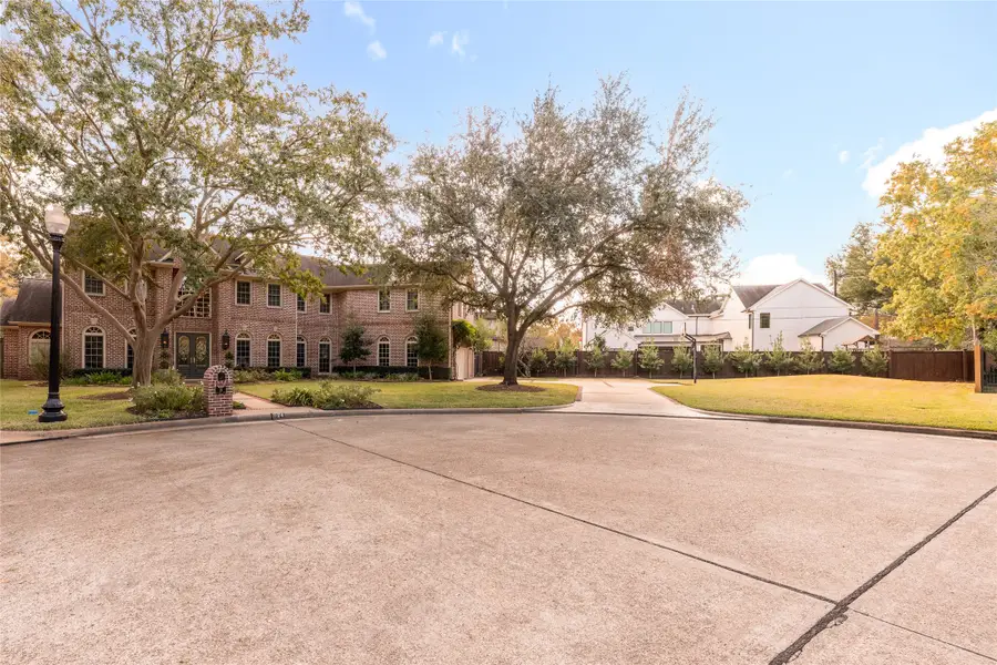 24 Village Oaks Lane, Spring Valley Village, TX 77055 - #2