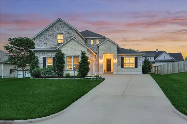 71 Victoria Drive W, Montgomery, TX 77356