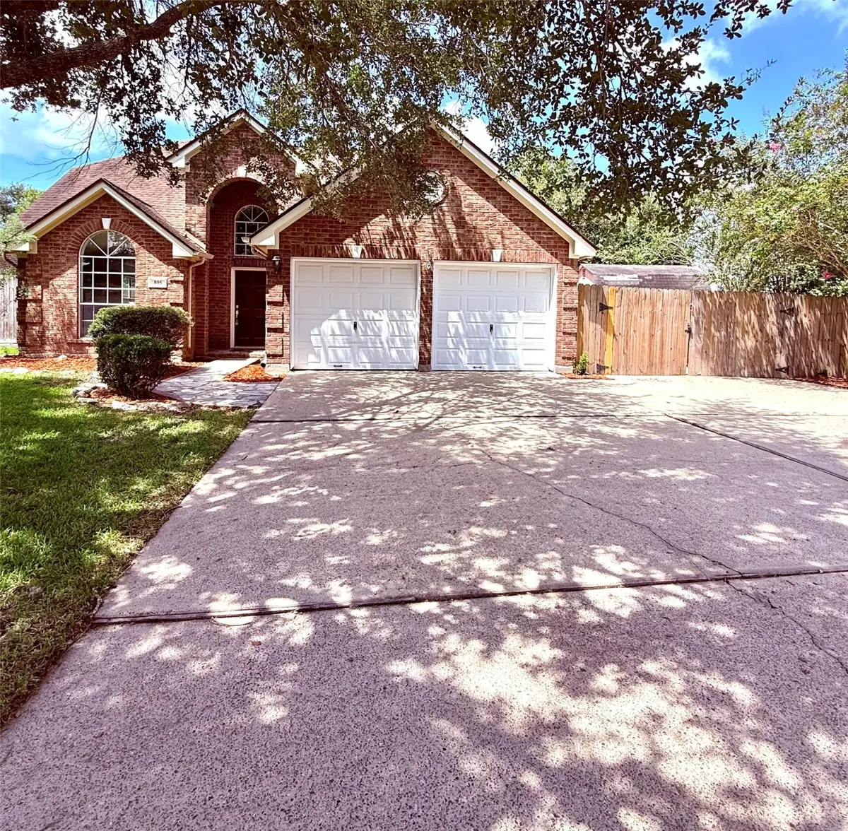 805 N Belle Drive, Angleton, TX 77515 - #1