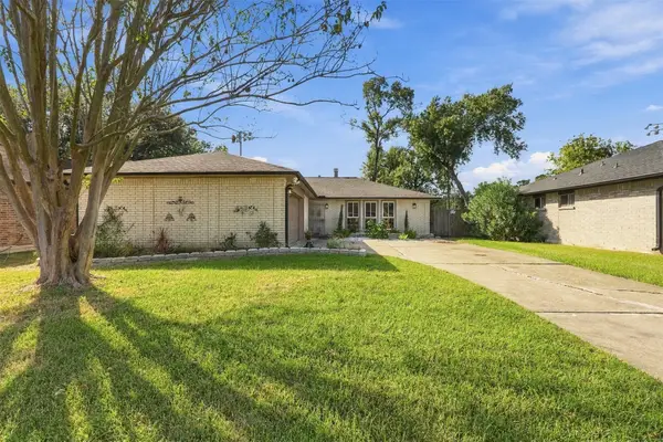 214 Maybrook Drive, Houston, TX 77015