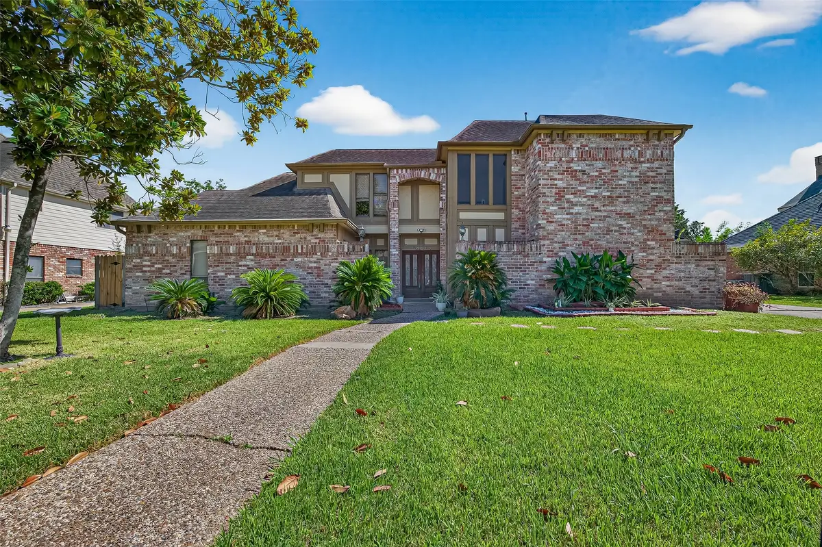 14819 Alderwick Drive, Sugar Land, TX 77498 - Image #1