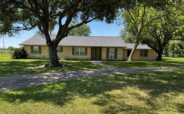 5067 Fm 2668, Bay City, TX 77414