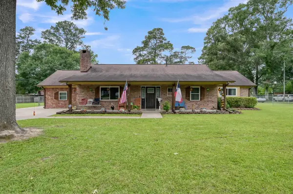 811 County Road 2267, Cleveland, TX 77327