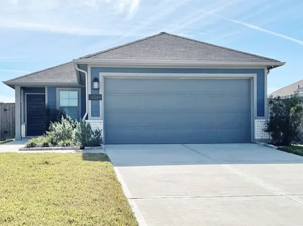 26544 Eternal Drive, La Marque, TX 77568