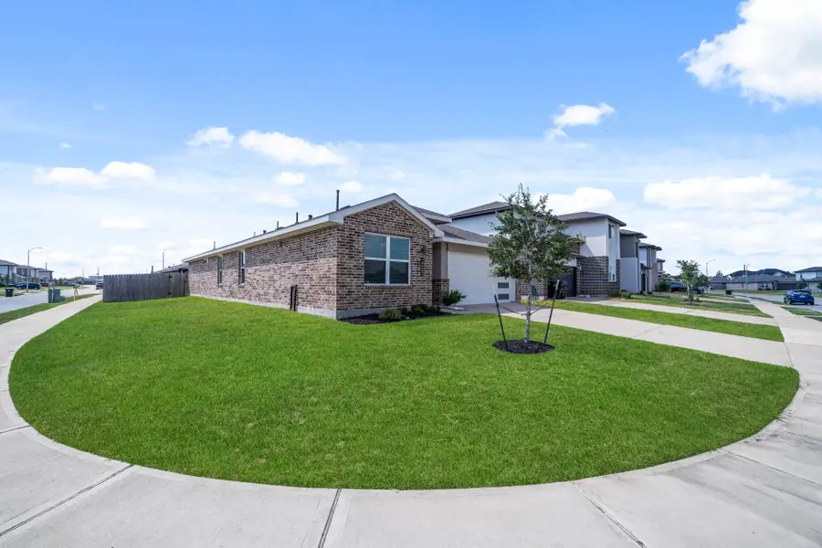 19003 Denstone Cliff Way, Richmond, TX 77407 - Image #2