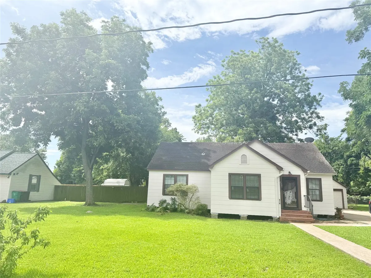 212 South Street, Baytown, TX 77520 - #1