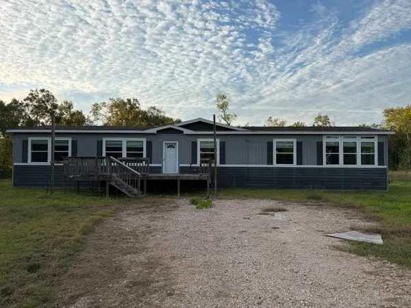 7094 County Road 3, Sweeny, TX 77480