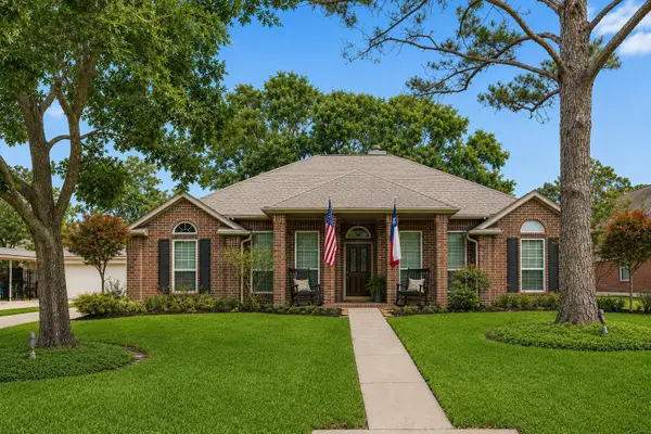 12530 Hammersmith Drive, Tomball, TX 77377