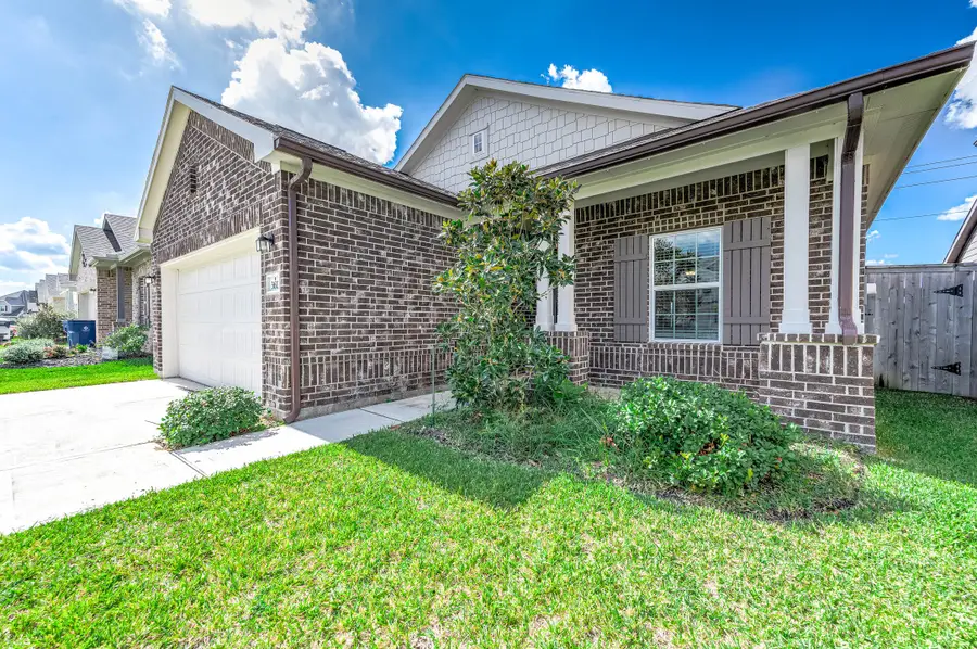 3611 Prairie Rose Trail, Angleton, TX 77515 - Image #2