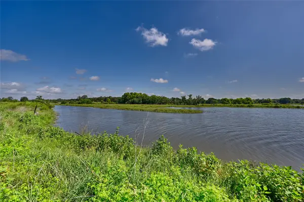 514 Trailer Park Road, Carmine, TX 78932