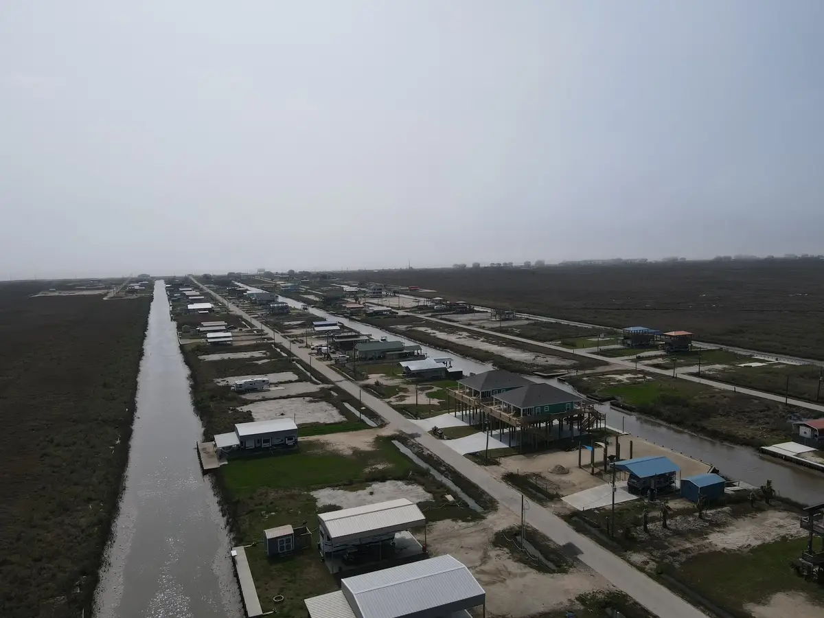 1338 Mabry Street, Gilchrist, TX 77617 - Image #1