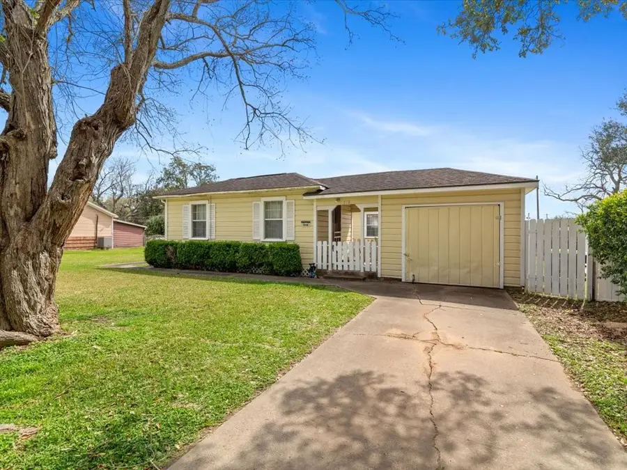 518 Sunny Lane, Wharton, TX 77488 - #3