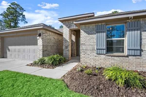 2350 Strong Horse Drive, Conroe, TX 77301