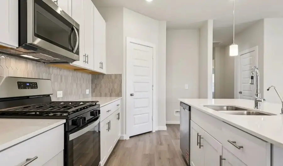 12015 Meandering Stream Drive, Baytown, TX 77523 - Image #2