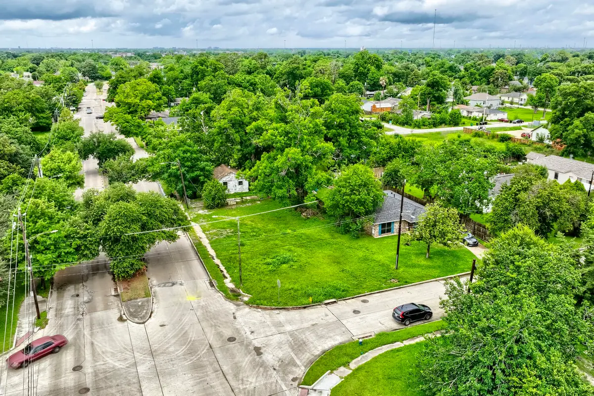 4313 Collingsworth Street, Houston, TX 77026 - #1