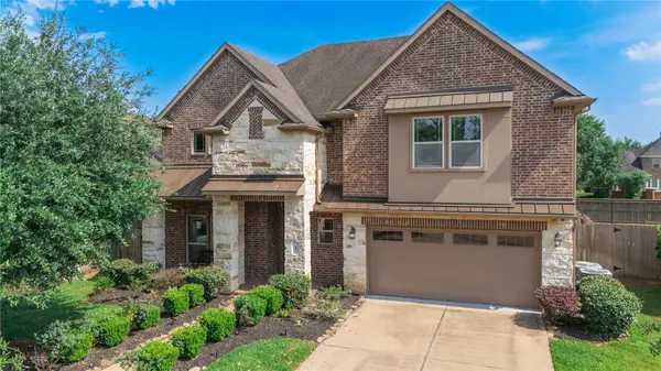 10 Glade Park Drive, Missouri City, TX 77459