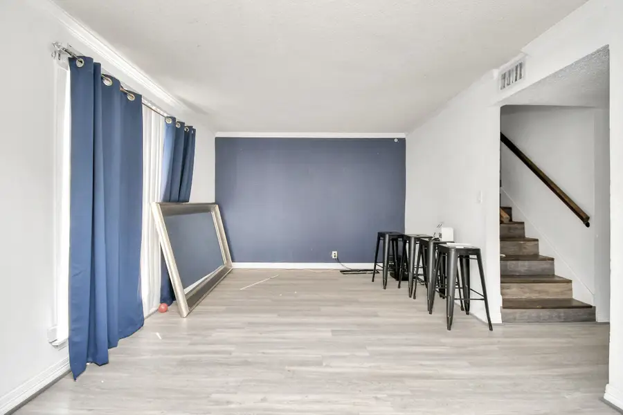 11002 Hammerly Boulevard #12, Houston, TX 77043 - Image #2