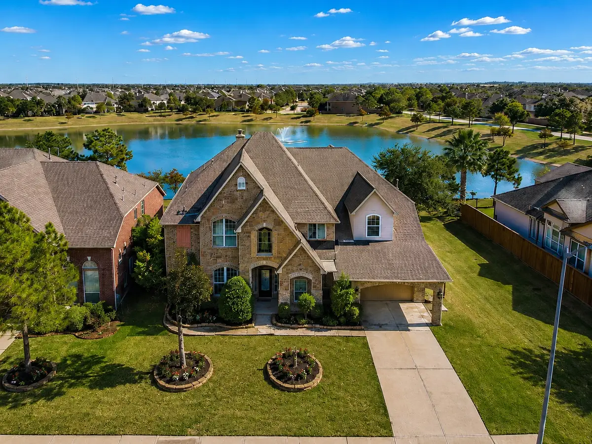 2421 Harbor Chase Drive, Pearland, TX 77584 - #1