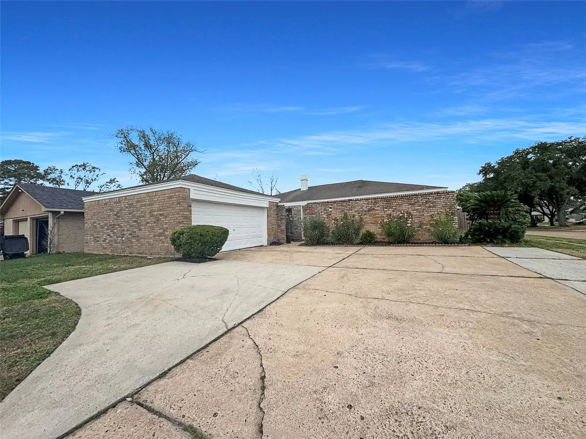 8347 Sterlingshire Street, Houston, TX 77078 - Image #1