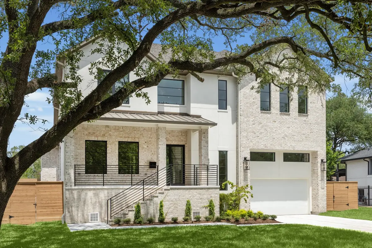 4914 Wigton Drive, Houston, TX 77096 - Image #1