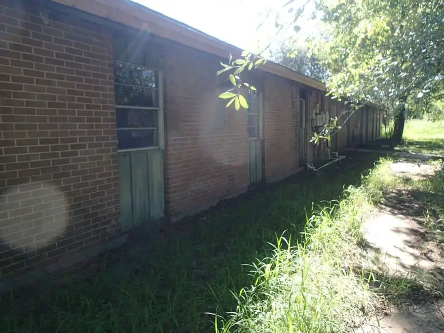 1015 N Liberty Street, El Campo, TX 77437 - Image #3
