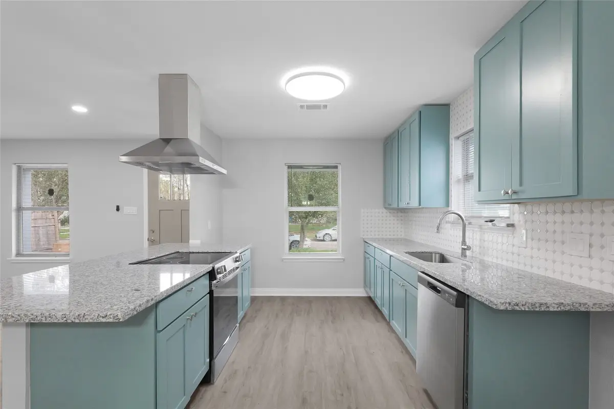 9827 Shive Drive, Houston, TX 77078 - Image #1