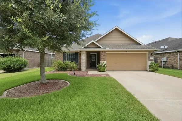 1202 Quarterhorse Drive, Alvin, TX 77511