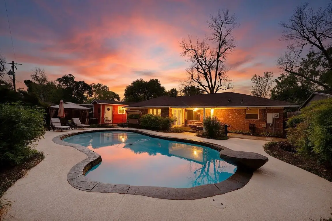 9910 Pine Lake Drive, Houston, TX 77055 - #1