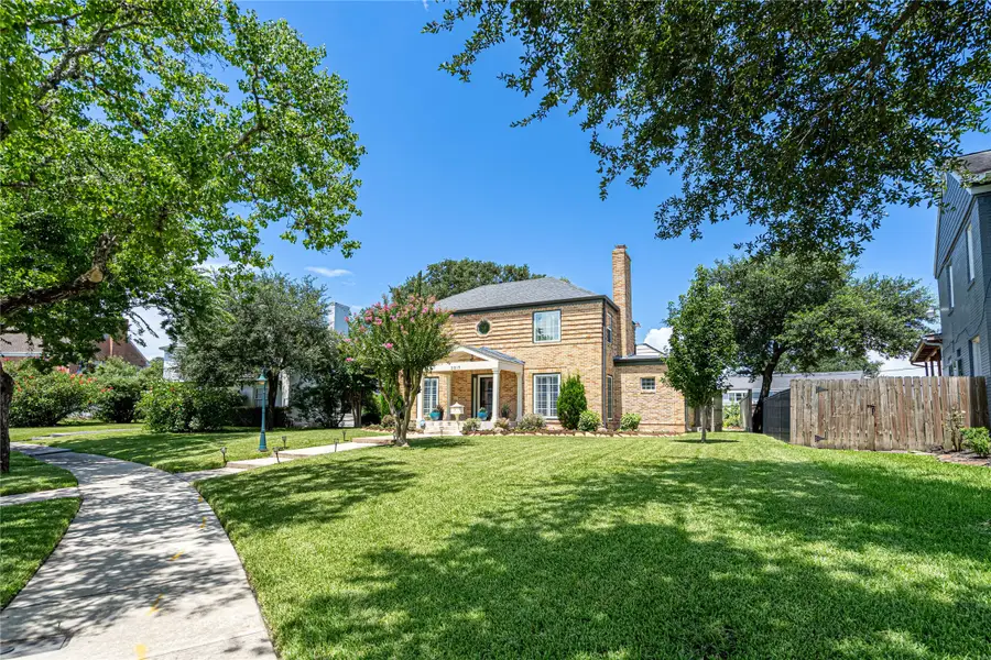 3217 Parkwood Drive, Houston, TX 77021 - #2