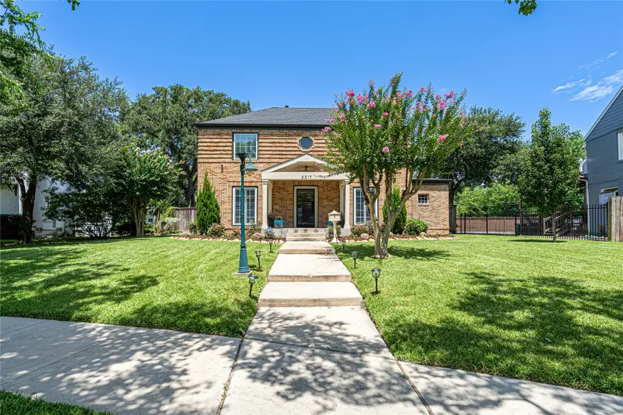 3217 Parkwood Drive, Houston, TX 77021 - #3
