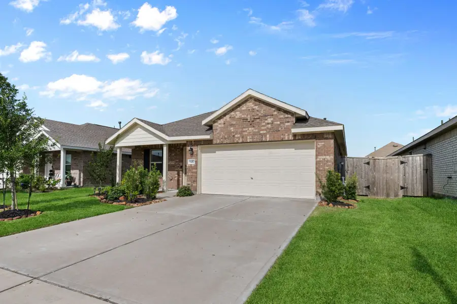 9410 Songlark Crest Dr, Baytown, TX 77521 - #2