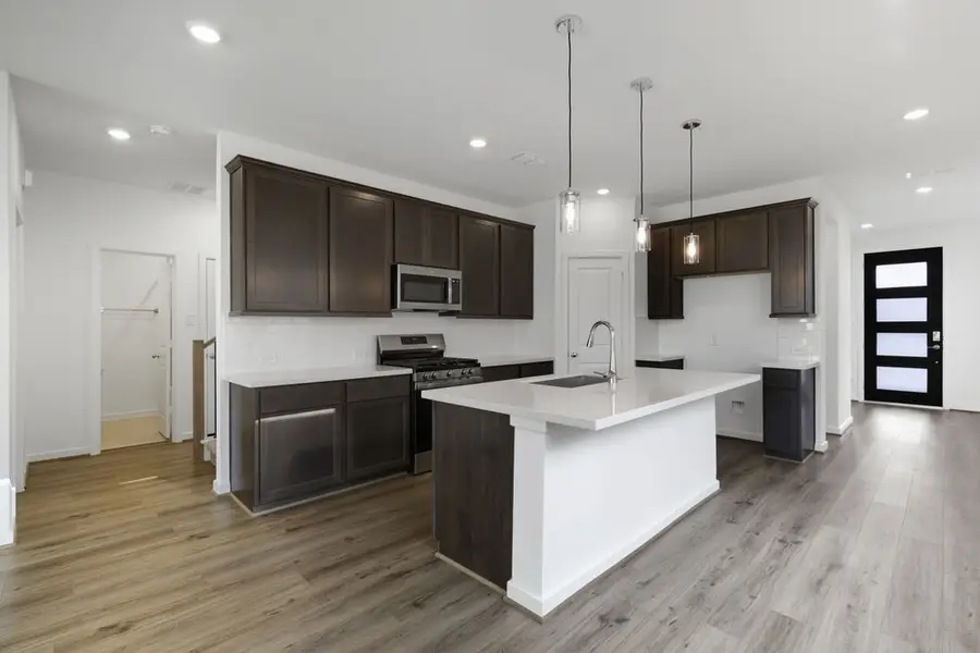 22107 Strathfield Circle, Cypress, TX 77433 - Image #2