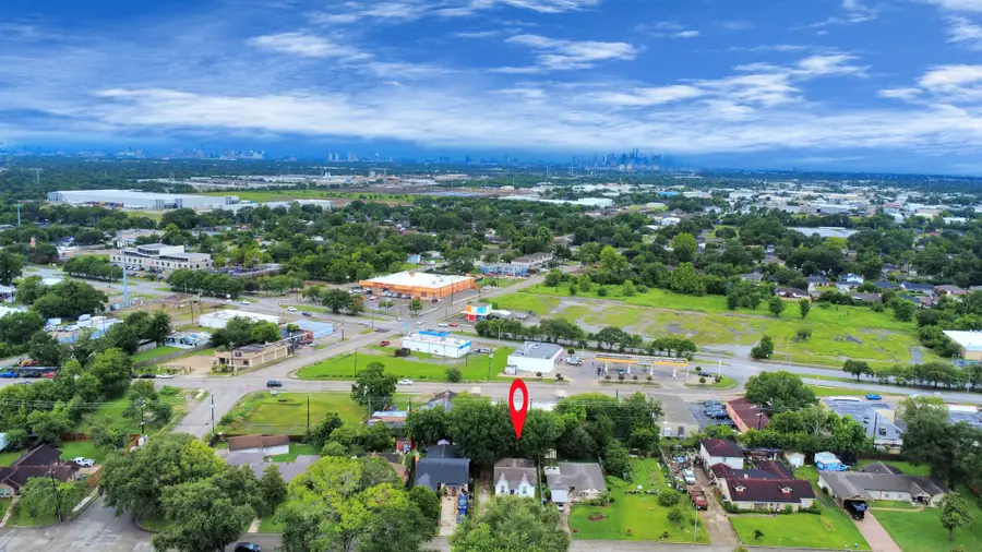 6917 Rook Boulevard, Houston, TX 77087 - Image #3