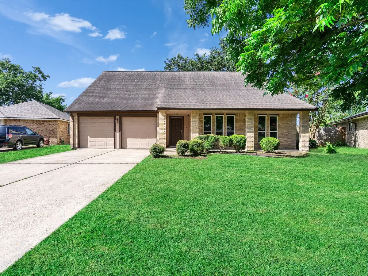 423 Forest Hills Drive, League City, TX 77573 - #1