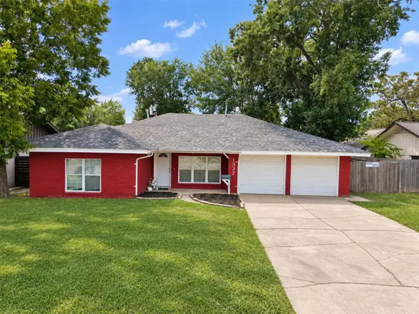 1337 Conrad Sauer Drive, Houston, TX 77043