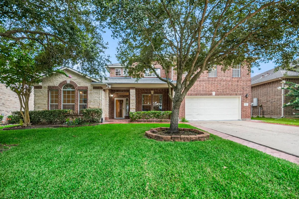 4438 W Maple Drive, Friendswood, TX 77546 - Image #1