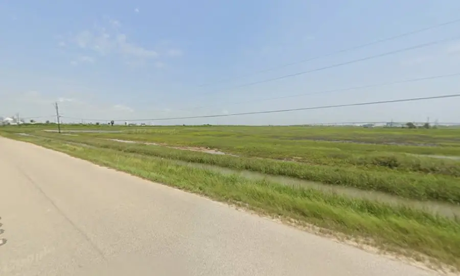 229 Thunder Road, Surfside Beach, TX 77541 - #2
