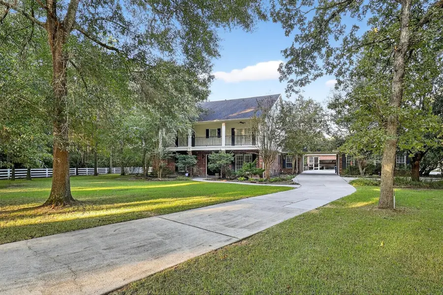 420 Whispering Meadow, Magnolia, TX 77355 - Image #2