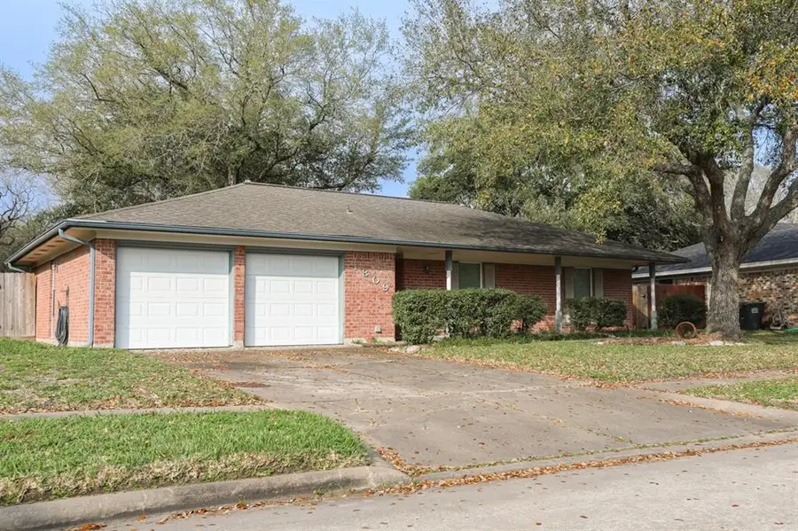 1809 Lazy Creek Ln, Pearland, TX 77581 - Image #2