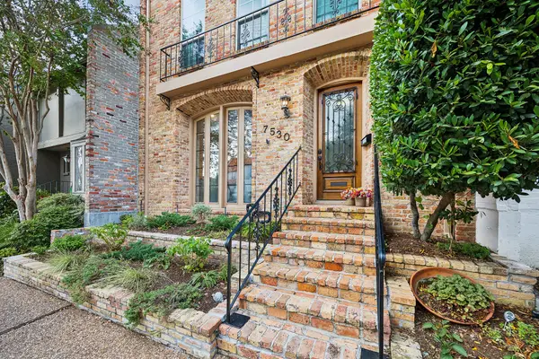 7530 Del Monte Drive, Houston, TX 77063