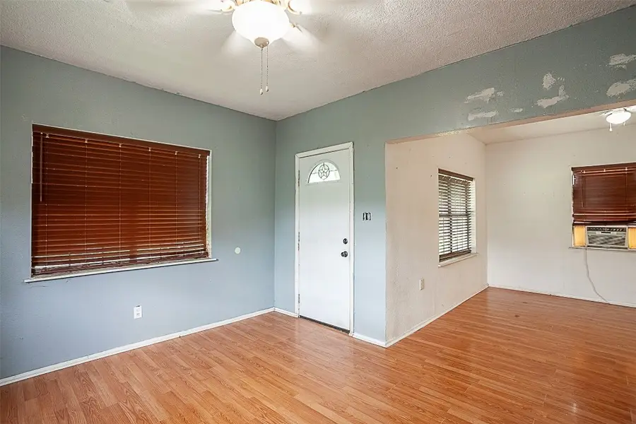 818 Marion Street, Port Neches, TX 77651 - #2