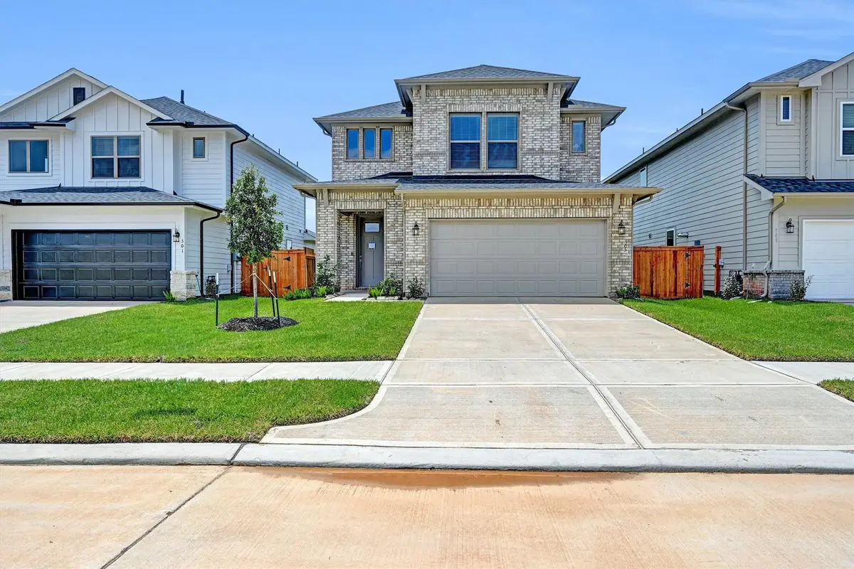 305 Stone Placa Trail, Brookshire, TX 77423 - Image #1