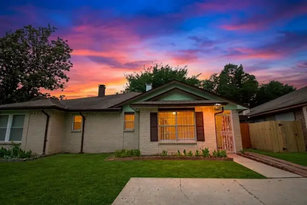 11005 Tobasa Court, Houston, TX 77086