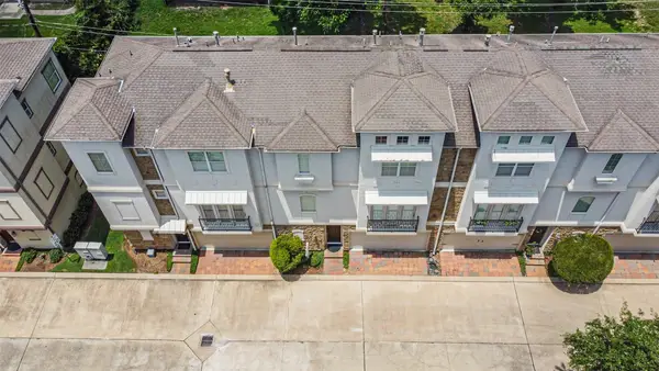8806 Lakeshore Bend Drive, Houston, TX 77080