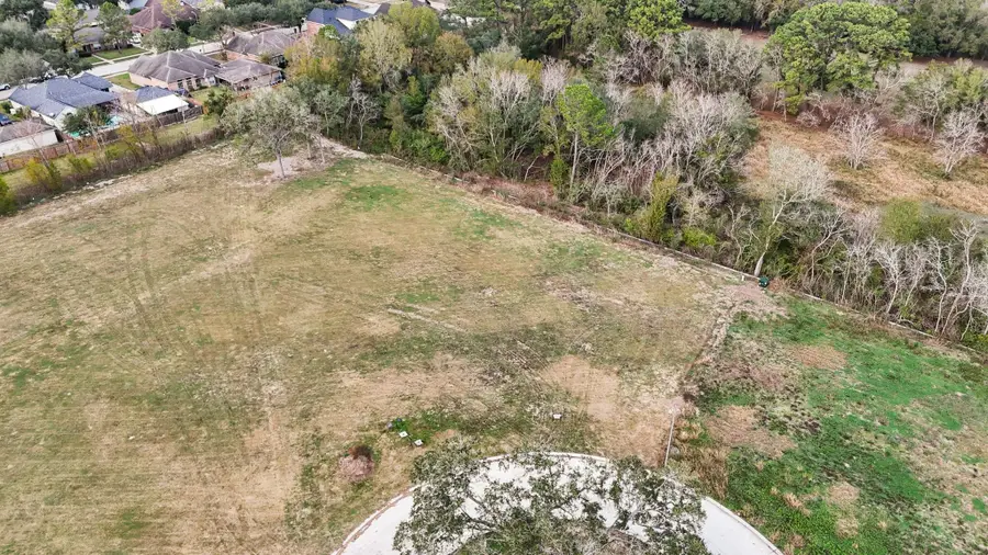 1621 Crown Oaks Court, Pearland, TX 77581 - Image #2