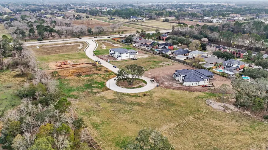 1621 Crown Oaks Court, Pearland, TX 77581 - Image #3