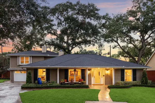 4907 Candletree Drive, Houston, TX 77018