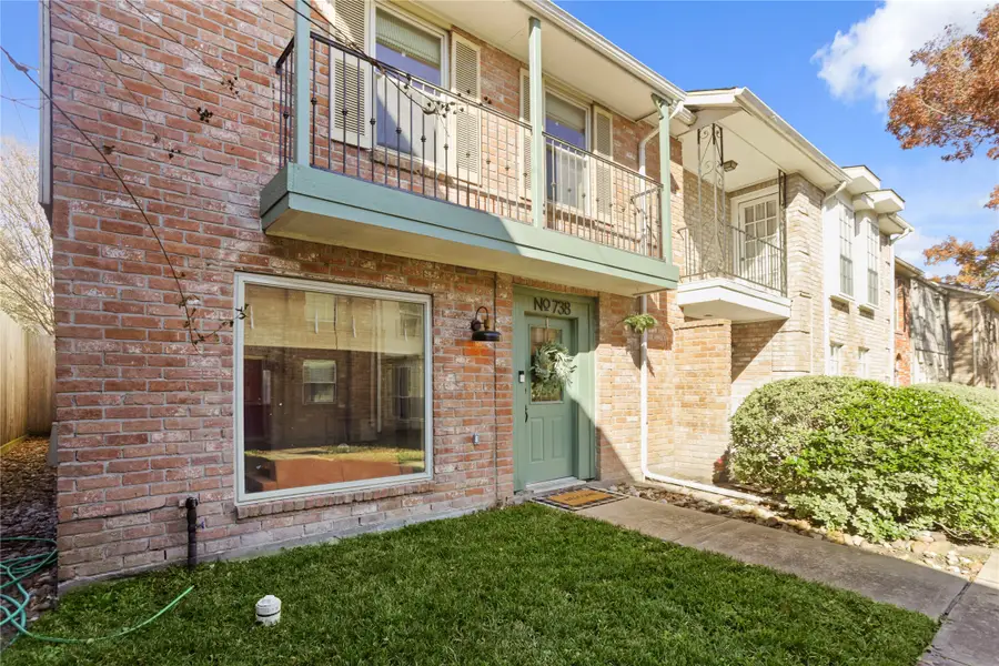 738 Thicket Lane, Houston, TX 77079 - Image #2